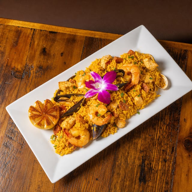 Paella Valenciana.